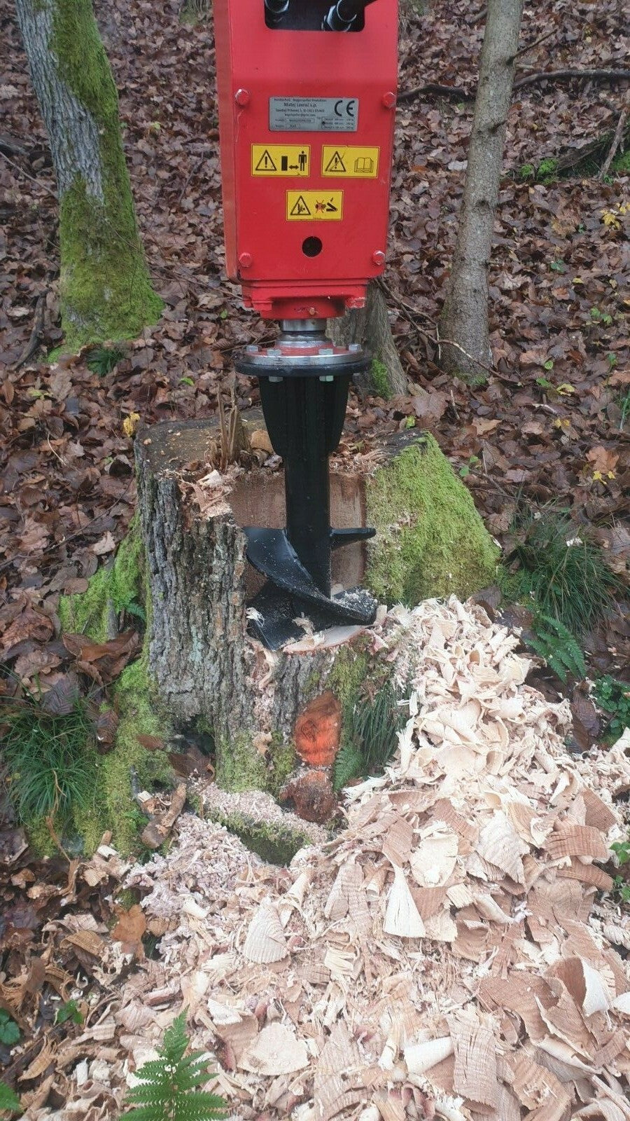 Modello LM 1.100 cm³ con trasmissione idraulica (65 kW) + Fresaceppi