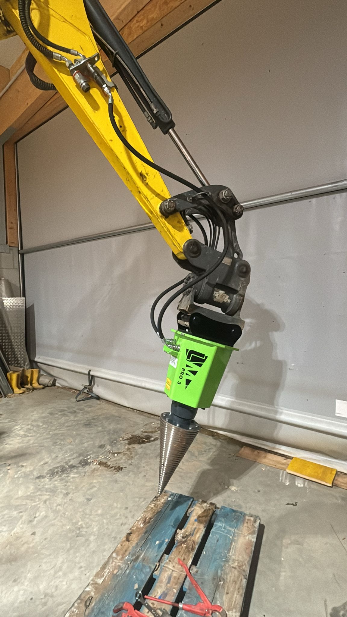 Kegelspalter Modell PRO3 1.100 cm³ (65 kW) Kegel ø300x550 mm