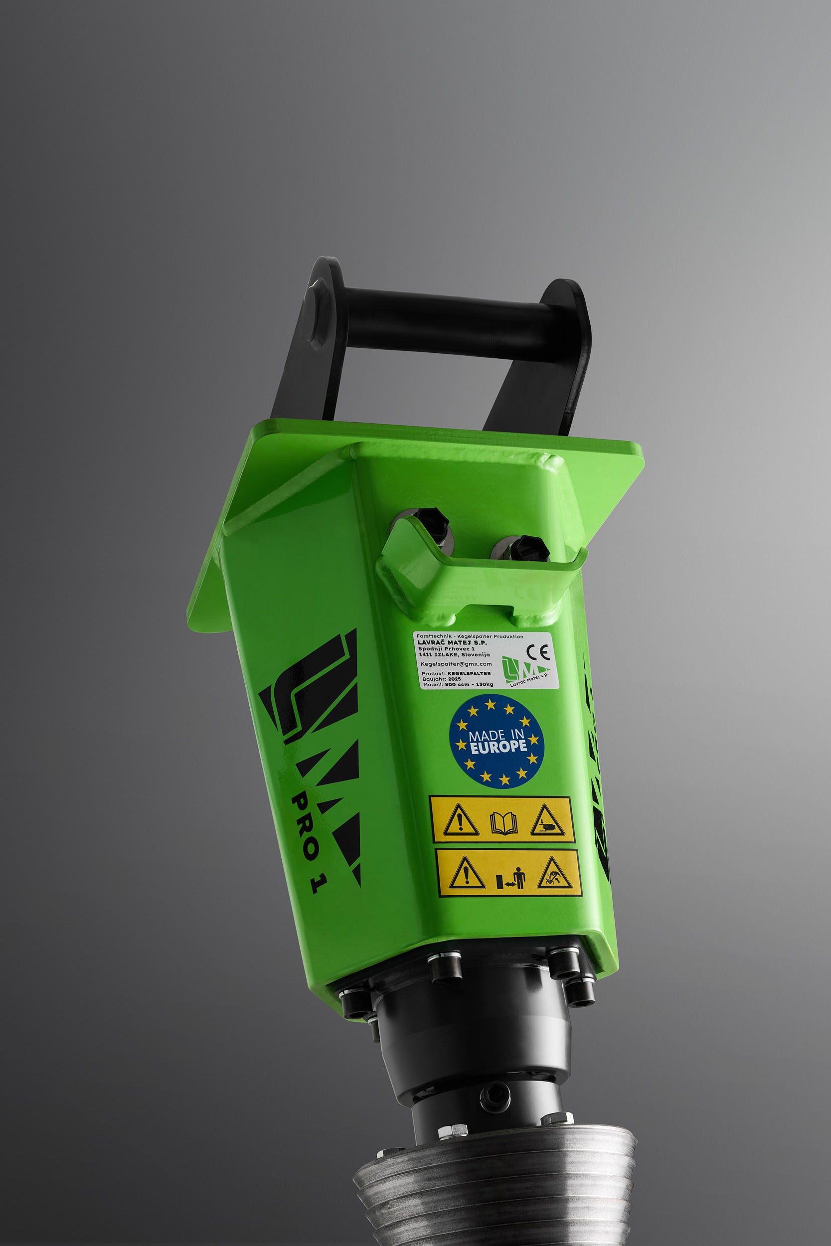 Model PRO1 800 ccm (45kW) kegel ø200 x400 mm z europriklopom za traktor ali nakladalec