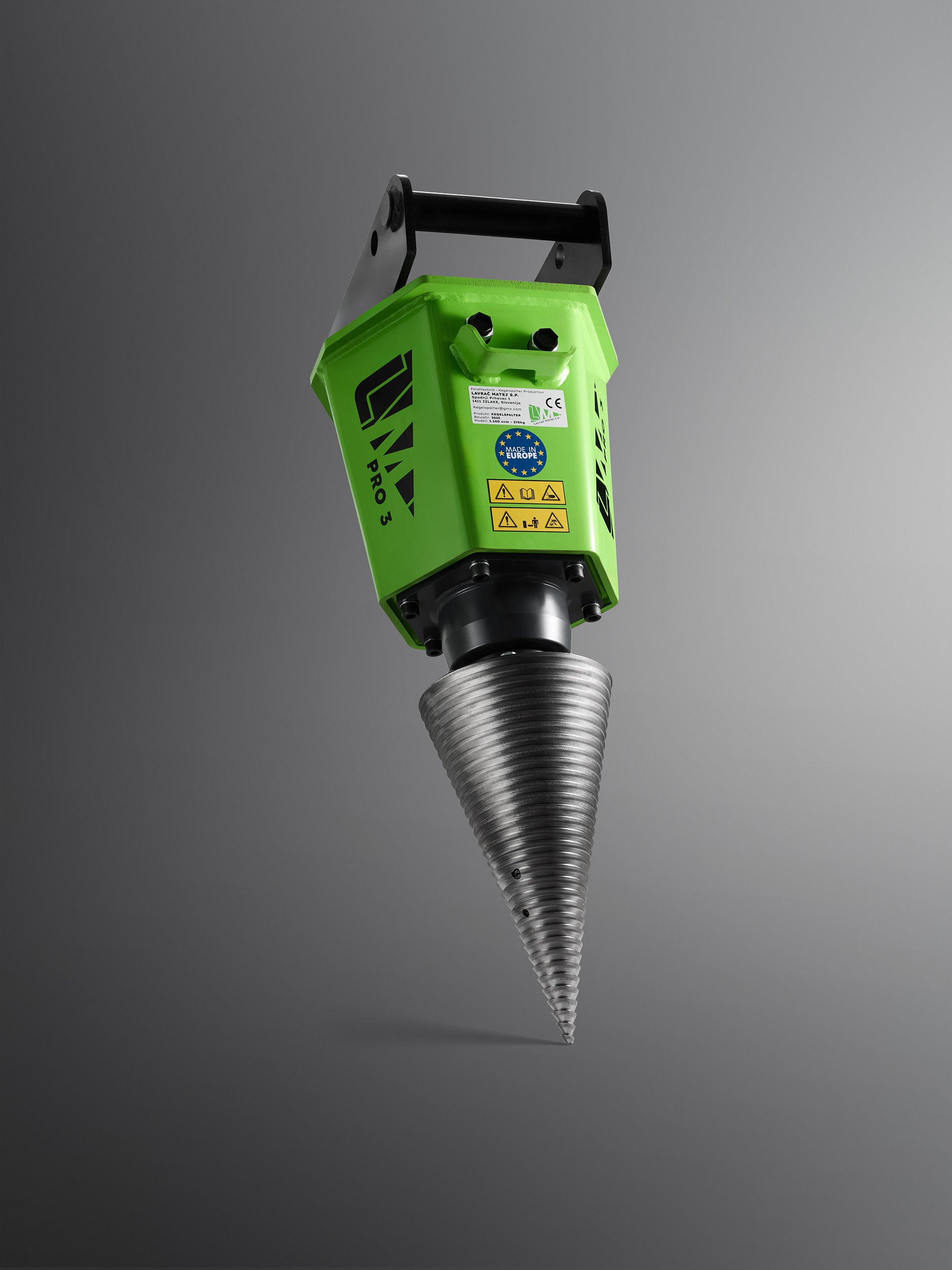 Model PRO3 1.100 ccm (65kW) kegel ø300x550mm z europriklopom za traktor ali nakladalec