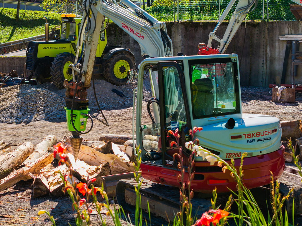 Kegelspalter Modell PRO3 1.100 cm³ (65 kW) Kegel ø300x550 mm