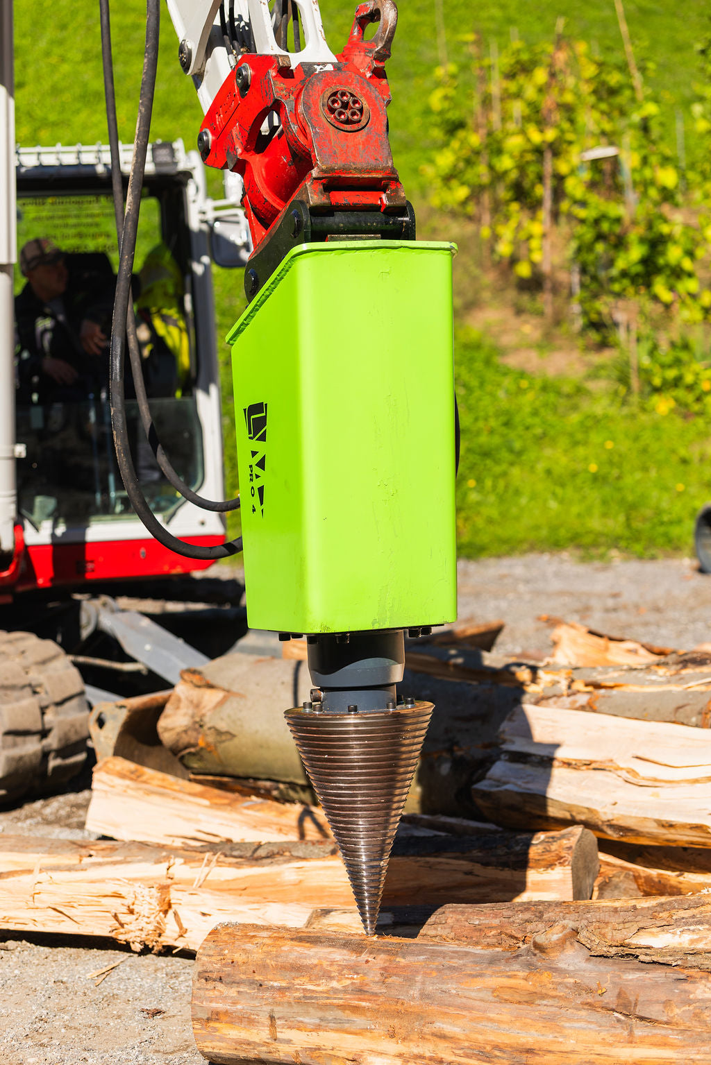 Cepilnik Model PRO4R z reduktorjem in batnim hidravličnim motorjem kegel ø350x600 mm