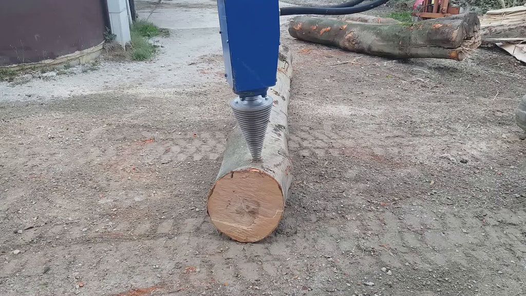 Spaccalegna modello LM 1.100cm³ (65 kW) con cono ø230x460 mm