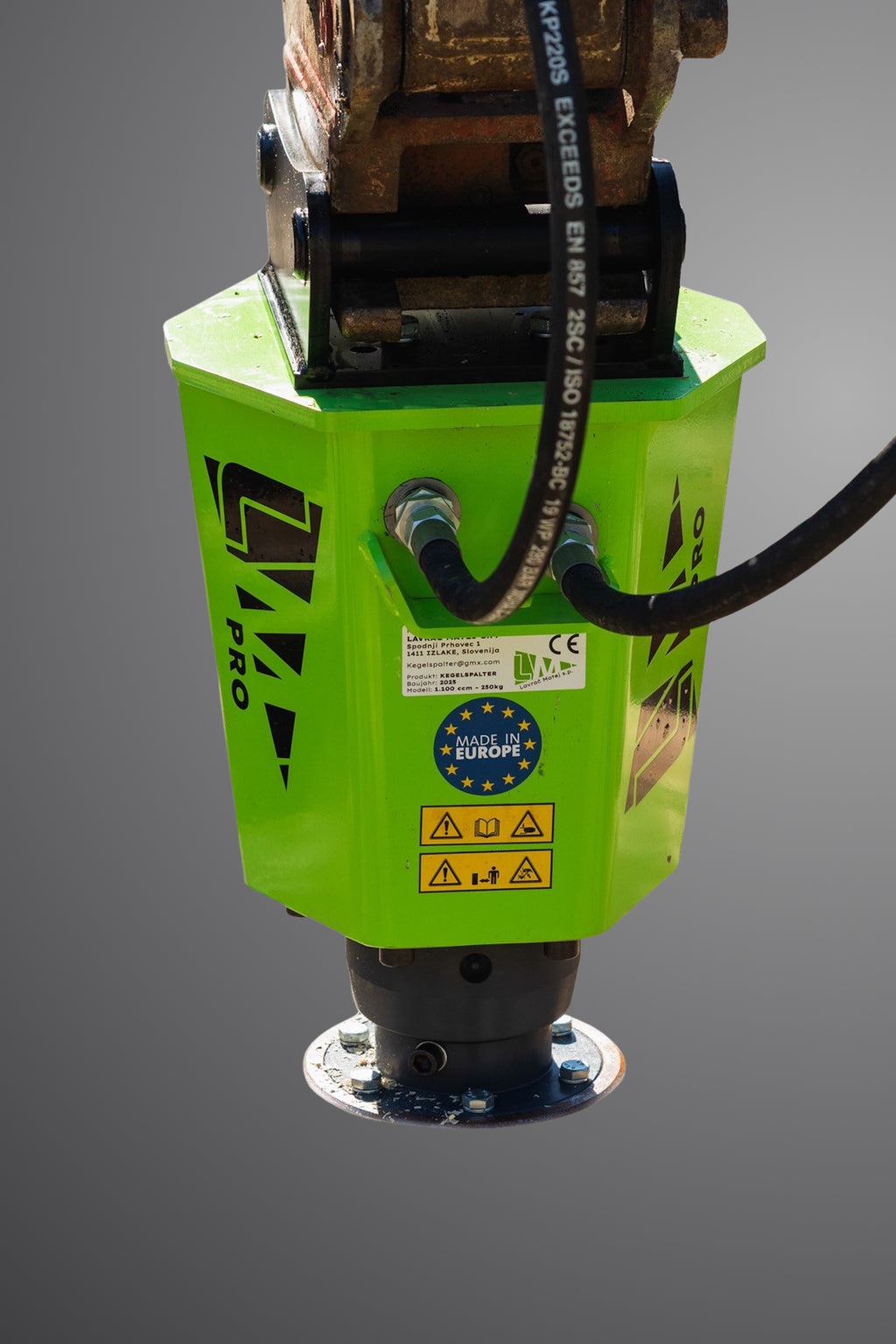 Modello PRO3 con trasmissione idraulica, 1.100 cm³ (65 kW), senza cono