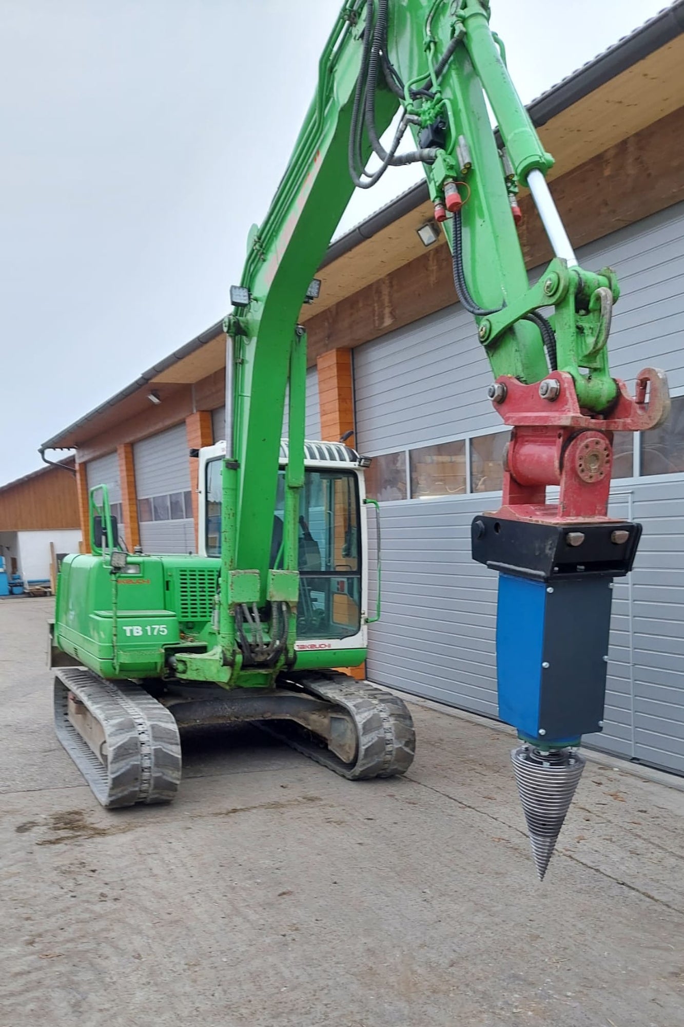 Kegelspalter LM Modell 1.100 cm³ (65 kW) Kegel ø260x500mm